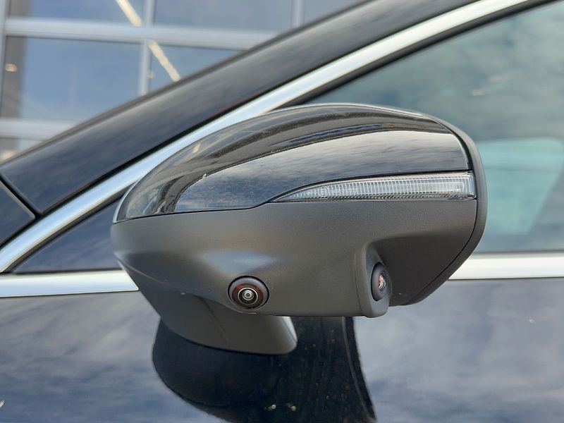 Mercedes-Benz CLA 200 Shooting Brake - fotka 24 z 34
