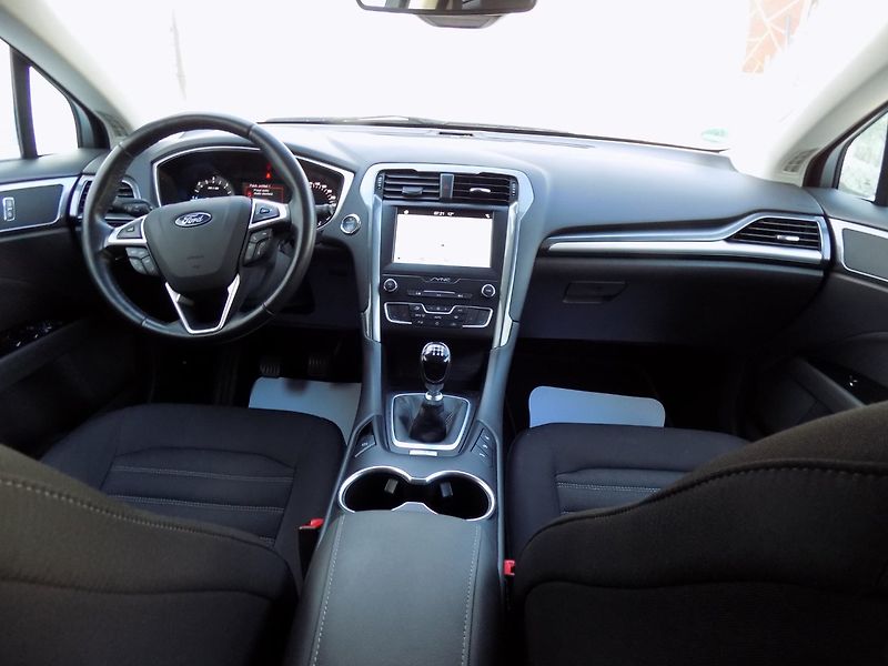 Ford Mondeo (2019) 2.0TDCi/Trend/LED/DPH/ - fotka 20 z 45
