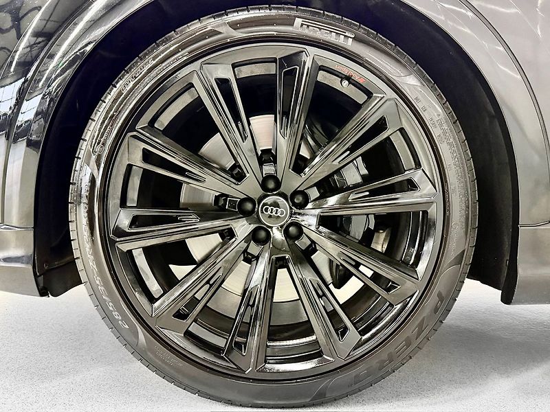 Audi SQ8 QUATTRO, MATRIX, WEBASTO, B&O, - fotka 8 z 35