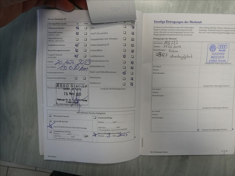Volkswagen Golf 1,6 TDi 77kW serviska, závěs - fotka 41 z 43