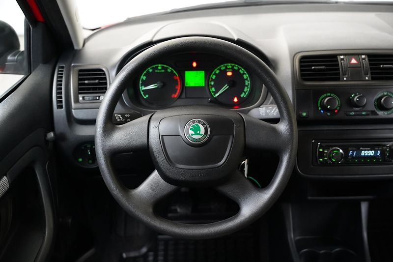 Škoda Fabia - fotka 15 z 22
