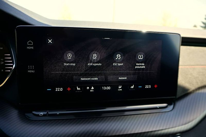 Škoda Octavia (2023) CHALLENGE 2.0 TSI 180 kW - fotka 44 z 50