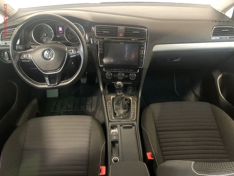 Volkswagen Golf (2014) 1.4 TSi, CUP, park.čidla - fotka 8 z 23