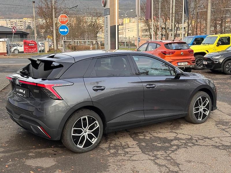 MG MG4 (2025) Electric Exclusive (64 kWh) - fotka 10 z 34