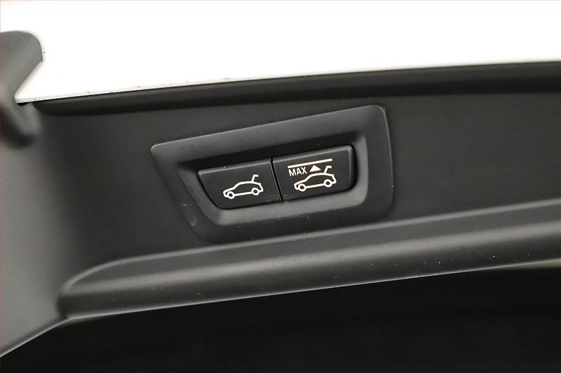 BMW Řada 5 (2012) 530d GT, Automat, Navi, Xenony - fotka 14 z 20