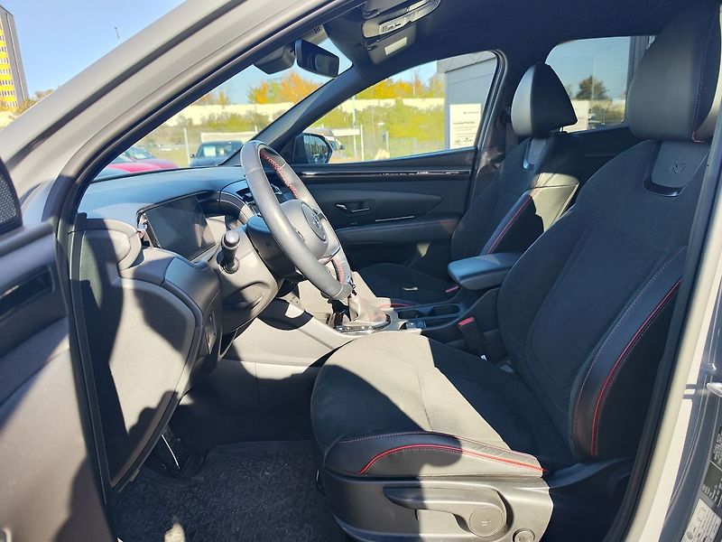 Hyundai Tucson 1.6 T-GDI/110kW N-Line - fotka 15 z 37