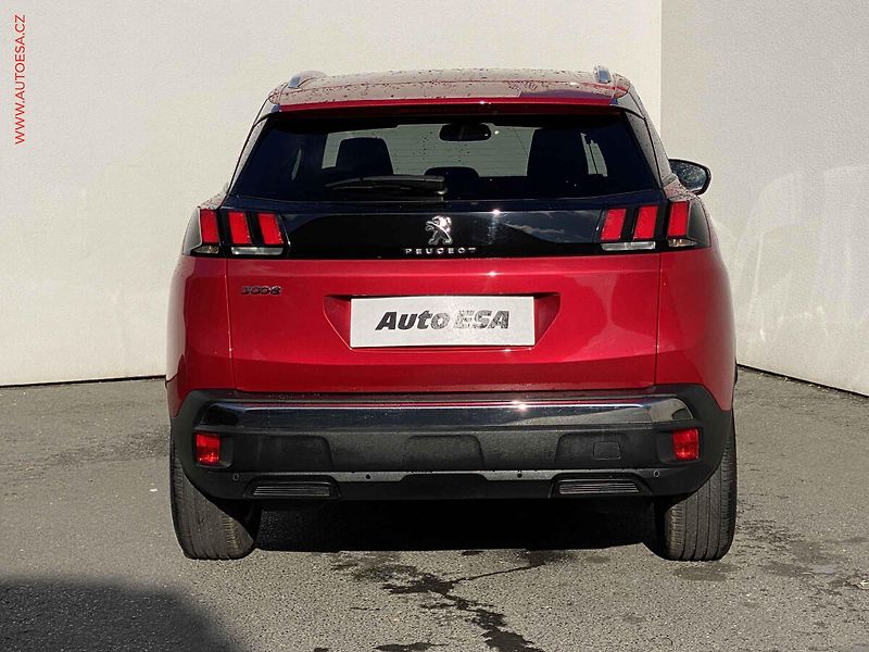 Peugeot 3008 (2020) 1.2 PT, Style, AT, navi - fotka 5 z 18