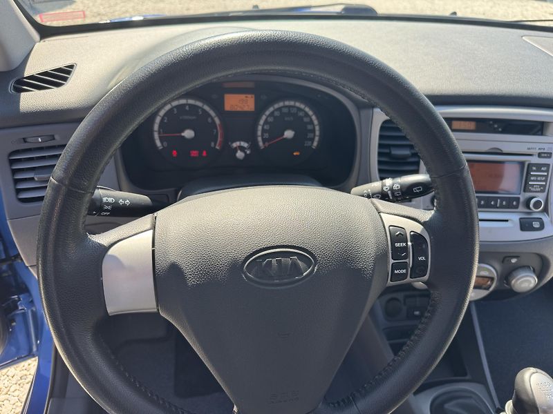 Kia Rio (2009) 1,4DOHC,SERVISKA,2SADY KOL - fotka 17 z 38