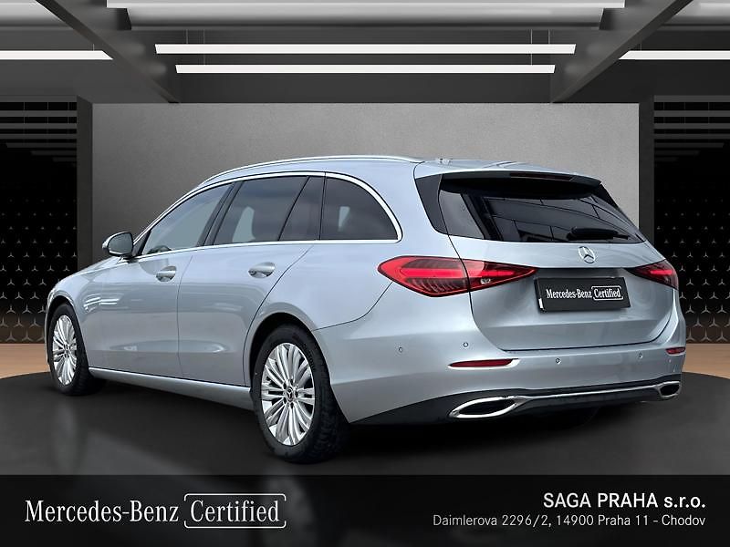 Mercedes-Benz Třídy C 220d 4MATIC kombi Avantgarde - fotka 7 z 22
