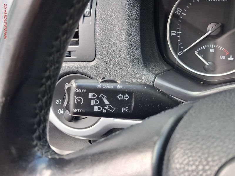 Škoda Octavia (2010) 1.2 TSI, Ambiente, DSG - fotka 13 z 18