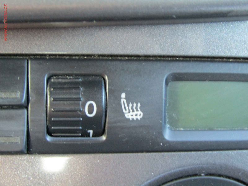 Volkswagen Passat (2008) 1.9TDi Variant, TZ, výhř.sed. - fotka 21 z 21
