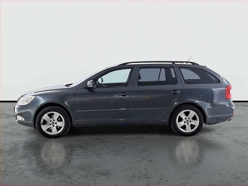 Škoda Octavia (2009) 1.6, Park. senzory - fotka 3 z 17