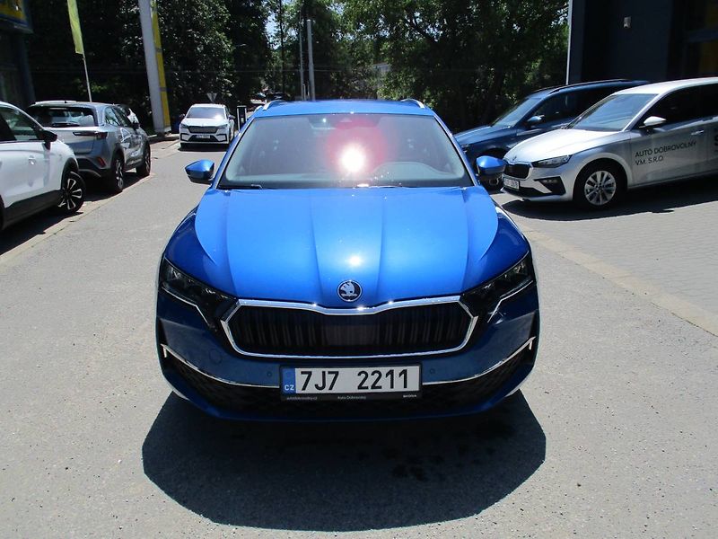 Škoda Octavia Combi Top Selection 2,0TDI/110 - fotka 2 z 16