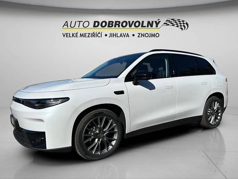 Leapmotor C10 (2025) Design 81,9 kWh/178244 - fotka 3 z 34
