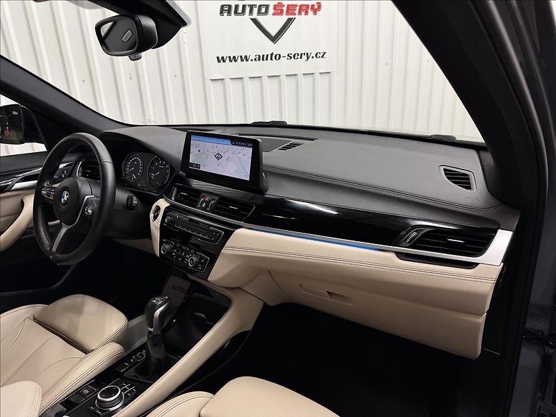 BMW X1 XDRIVE 25E M SPORT PANO 2XALU - fotka 43 z 48