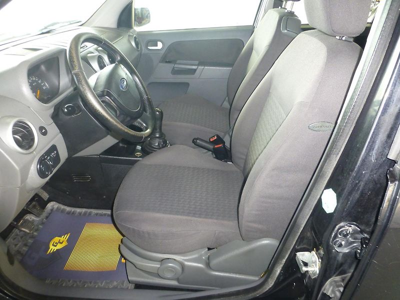 Ford Fusion (2002) 1,4TDCI-50KW**NOVÉ PNEU* - fotka 11 z 25