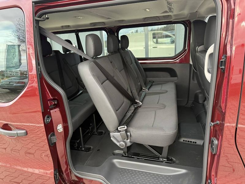 Renault Trafic Equilibre L2 Blue dCi 150 AT/P - fotka 17 z 23