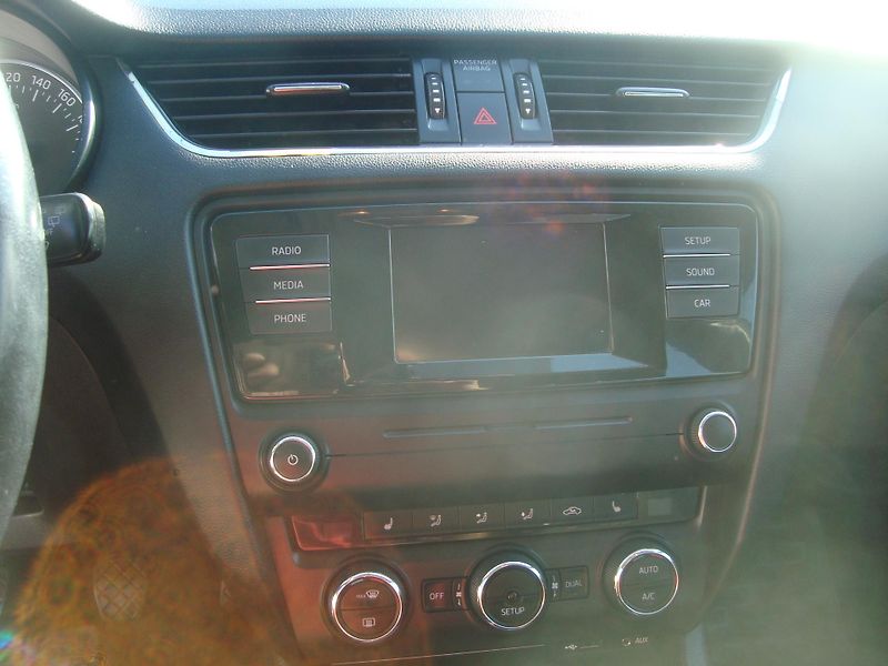 Škoda Octavia (2015) 1,4 CNG  kombi - fotka 16 z 19