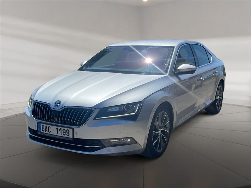 Škoda Superb 2,0 TDI 140 L&K 4x4 - fotka 3 z 11