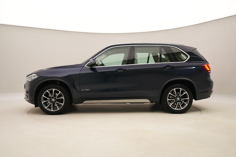 BMW X5 XDRIVE 30d AUT CZ - fotka 9 z 65