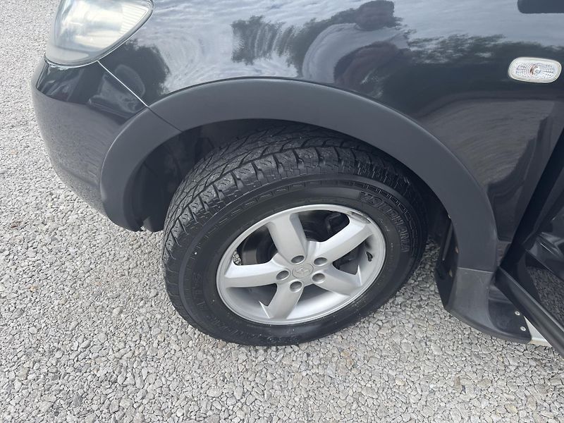 Hyundai Santa Fe (2006) 2.2CRDi,7SEDAČEK - fotka 35 z 39