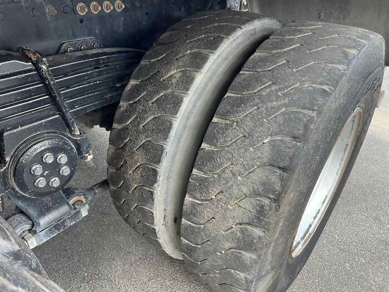 MAN TGS 35.510 8x4 BB termomulda M - fotka 15 z 28