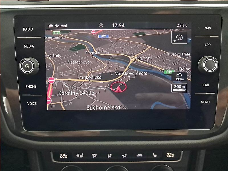 Volkswagen Tiguan Allspace (2019) 2.0 TDI - fotka 13 z 17