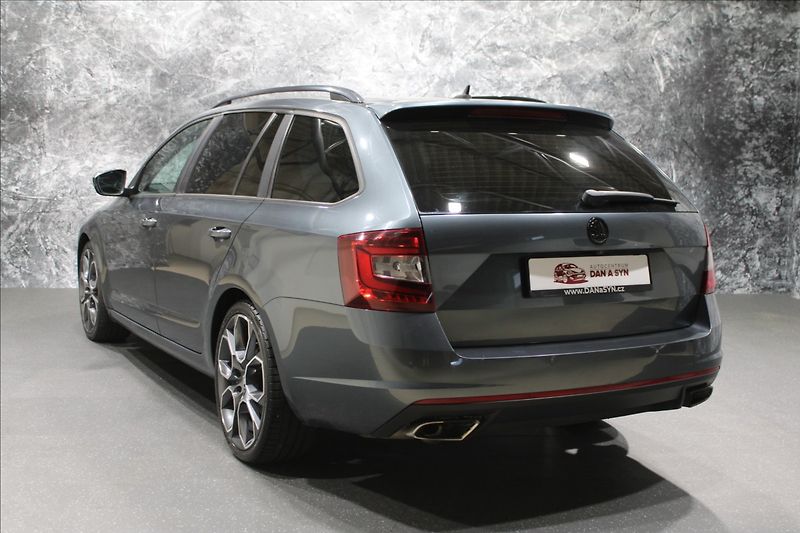 Škoda Octavia 2,0 TSI 169KW RS DSG - fotka 3 z 36