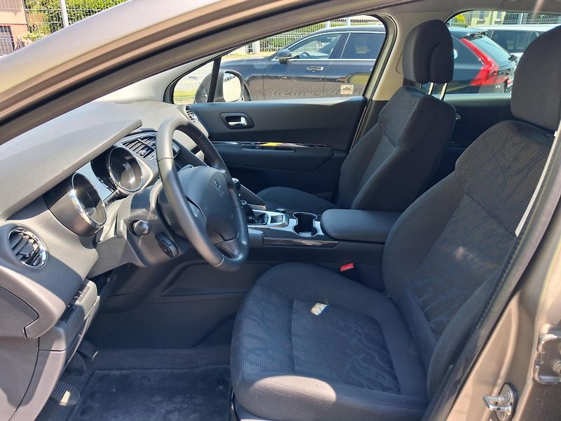 Peugeot 3008 (2013) 1,6HDi ČR  1.MAJITEL 2xKOLA - fotka 11 z 39
