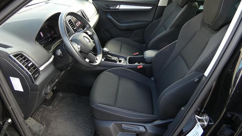 Škoda Karoq 1,5 TSI Ambition DSG - fotka 19 z 24
