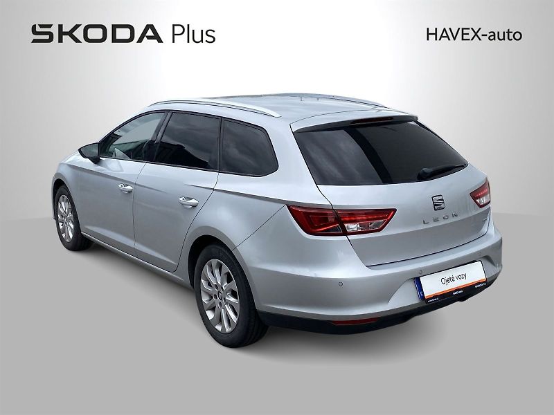 Seat Leon (2015) ST 1.6 TDI DSG Style - fotka 27 z 29