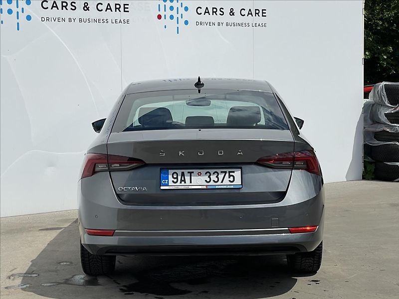 Škoda Octavia 1,5 TSI Style LED+PDC - fotka 23 z 23