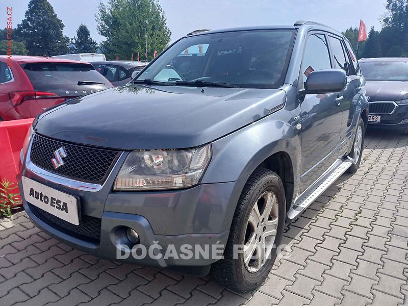 Suzuki Grand Vitara (2007) 1.9 - fotka 1 z 3