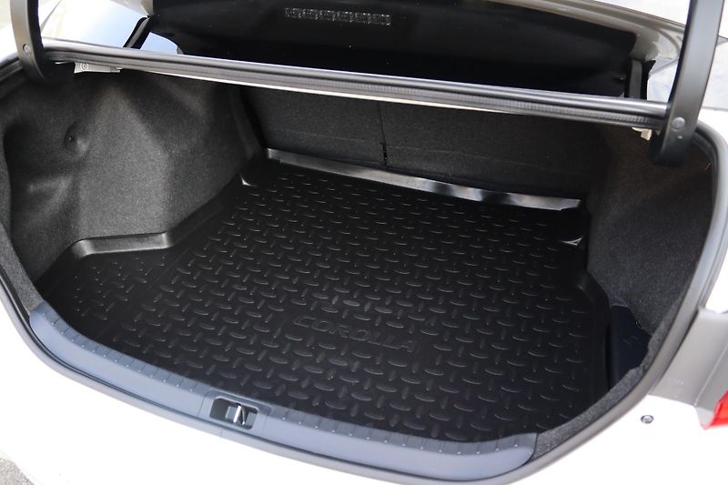 Toyota Corolla (2018) Toyota Corolla Sedan 1.6 - fotka 52 z 60