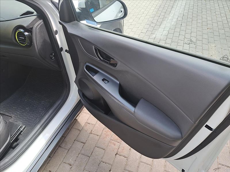 Hyundai Kona 1,0 T-GDI - fotka 52 z 56