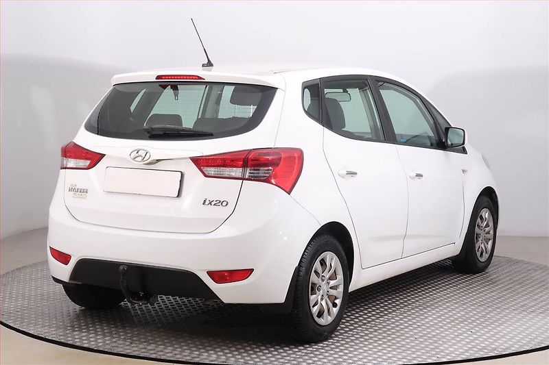 Hyundai ix20 (2017) 1.4 CVVT, Serv.kniha - fotka 5 z 15