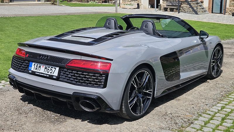 Audi R8 (2023) - fotka 3 z 19