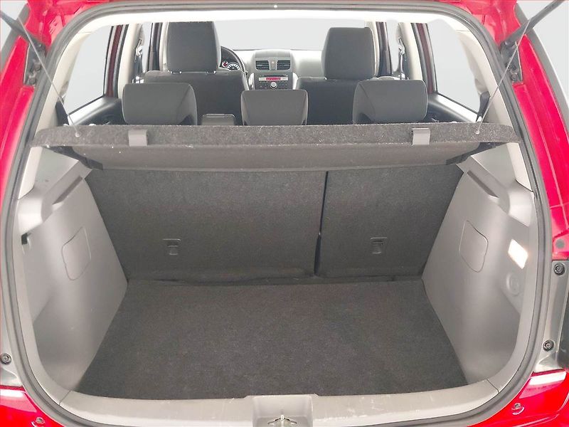 Suzuki SX4 (2010) 1.5 VVT - fotka 14 z 17