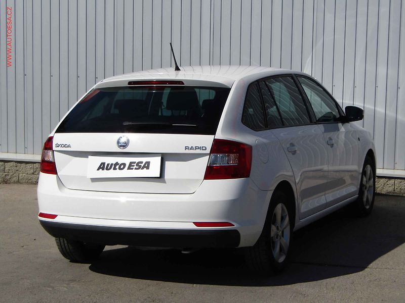 Škoda Rapid (2014) 1.6 TDi, ČR, Ambition, DSG - fotka 4 z 15