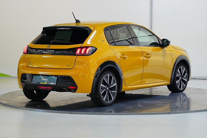 Peugeot 208 - fotka 2 z 29