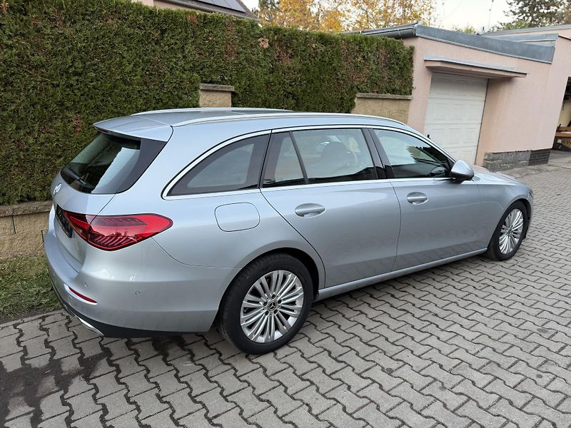 Mercedes-Benz Třídy C 200D 9Gtronic-AVANTGARDE-Tažné - fotka 4 z 37