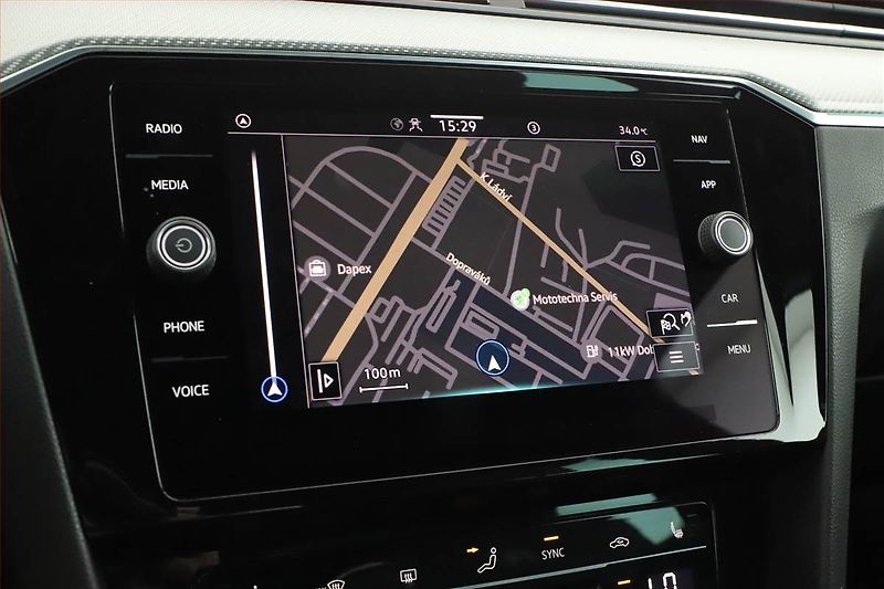 Volkswagen Passat (2022) 2.0 TDI - fotka 14 z 27