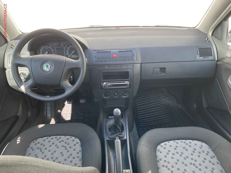 Škoda Fabia (2007) 1.2i, 2.maj,ČR, El.výbava - fotka 8 z 15