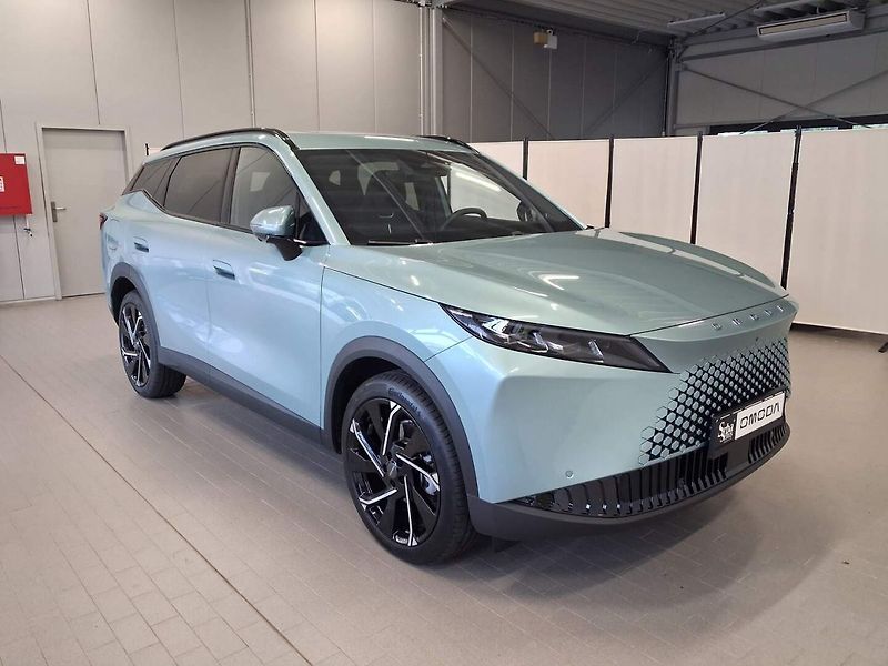 Omoda 7 (2026) Luxury 1.5 tGDI PHEV - fotka 2 z 30