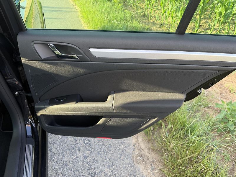 Škoda Superb (2014) 2,0TDI 125kW DSG ELEGANCE - fotka 32 z 81