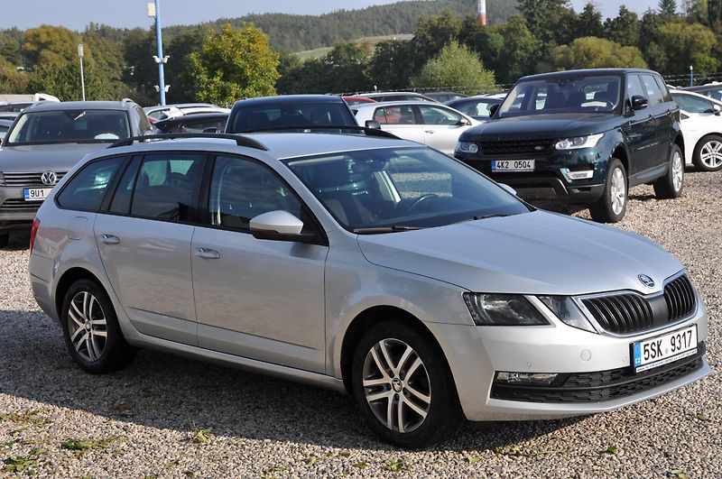 Škoda Octavia III 1.6TDi 85kW KOMBI  - fotka 2 z 24