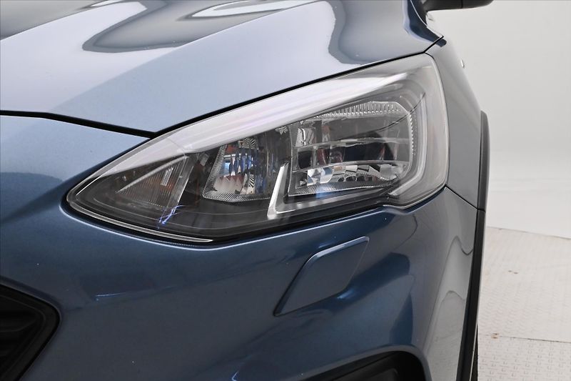 Ford Focus 2,0 Ecoblue 110 kW AT8 Záruka - fotka 29 z 31