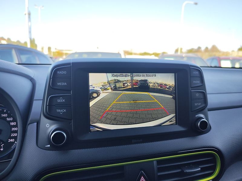 Hyundai Kona 1.6 GDI/104kW Mystic Lime DCT - fotka 17 z 33