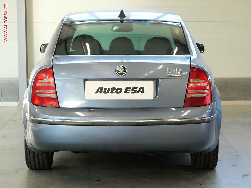Škoda Superb (2005) 1.8 T, ČR, Elegance, xenon - fotka 5 z 18