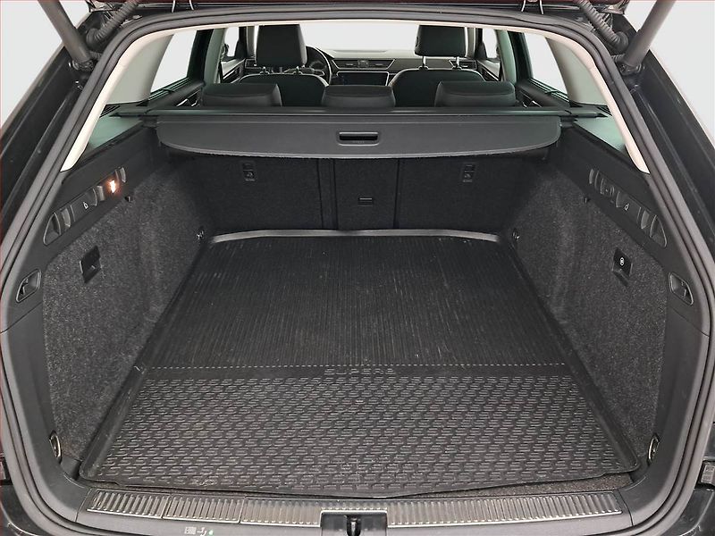 Škoda Superb (2019) 2.0 TDI, 4X4, Automat, Kůže - fotka 14 z 28